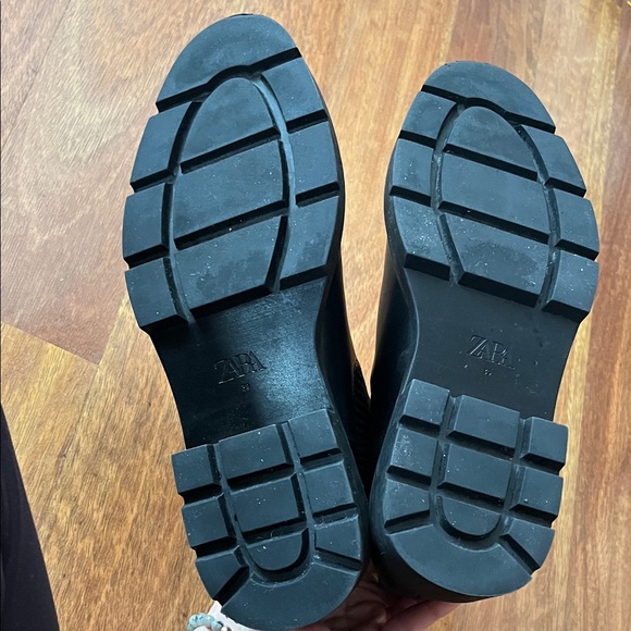 Zara Black Faux Leather Boots with Knit Calf - Picture 13 of 16